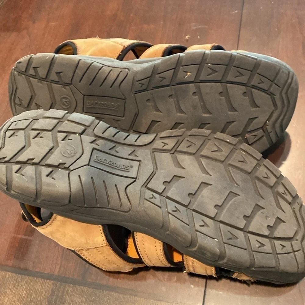 Back roads, water sandal, size 12